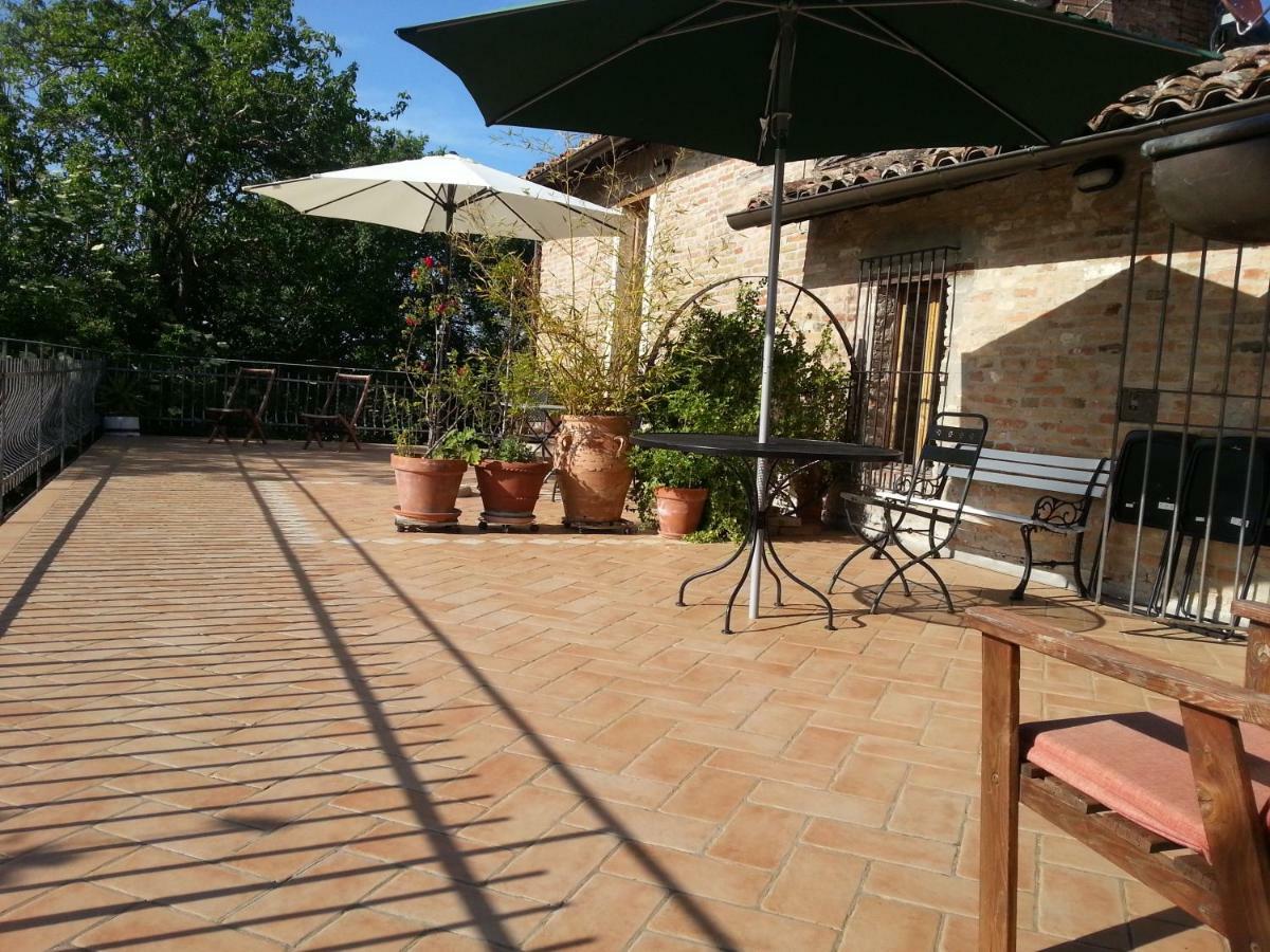 B&B I Canonici Urbino Buitenkant foto